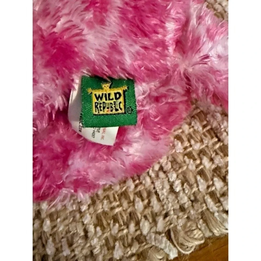 Wild Republic Sweet & Sassy 8-inch Giraffe 2014 Pink White New with Tags